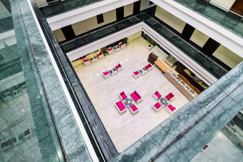 La Silver Leaf Otel Nawāshahr Dış mekan fotoğraf